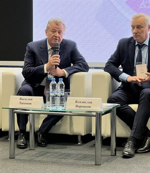 Василий Тихонов выступил с докладом на Международной выставке жилищно-коммунального хозяйства и строительного комплекса