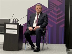 Василий Тихонов принял участие в дискуссии на ХХI международной выставке выставке «ЖКХ России -2025»