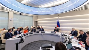 Дмитрий Патрушев: Новые мусоровозы должны быть экологичными, манёвренными и доступными по цене