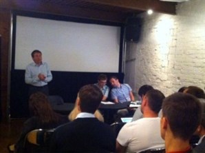 Нужна слаженная и четкая работа