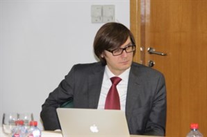 Алексей Макрушин: необходимо оперативно реагировать на жалобы потребителей